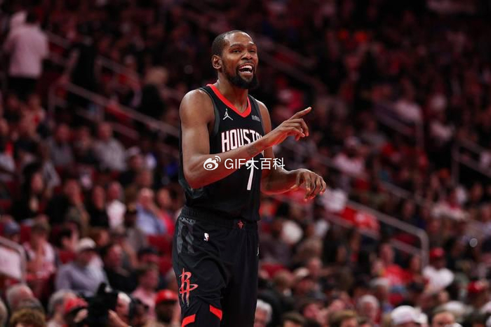 刚刚！杜兰特在老鹰比赛中逆转菲尼克斯太阳篮板制胜备战全明星赛，窗口期AC米兰主帅复盘