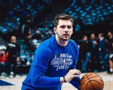 东契奇60分全场比赛回放视频完整版